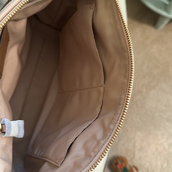 NWY Coach Legacy Ava tote in creme - Picture 6 of 10